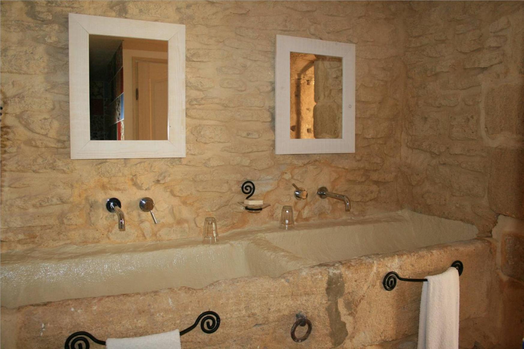 Domaine Des Escaunes Sernhac Room photo