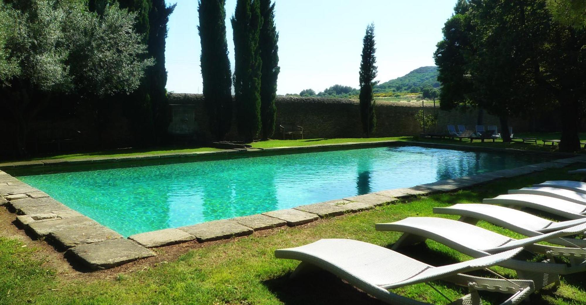 Domaine Des Escaunes Sernhac Exterior photo