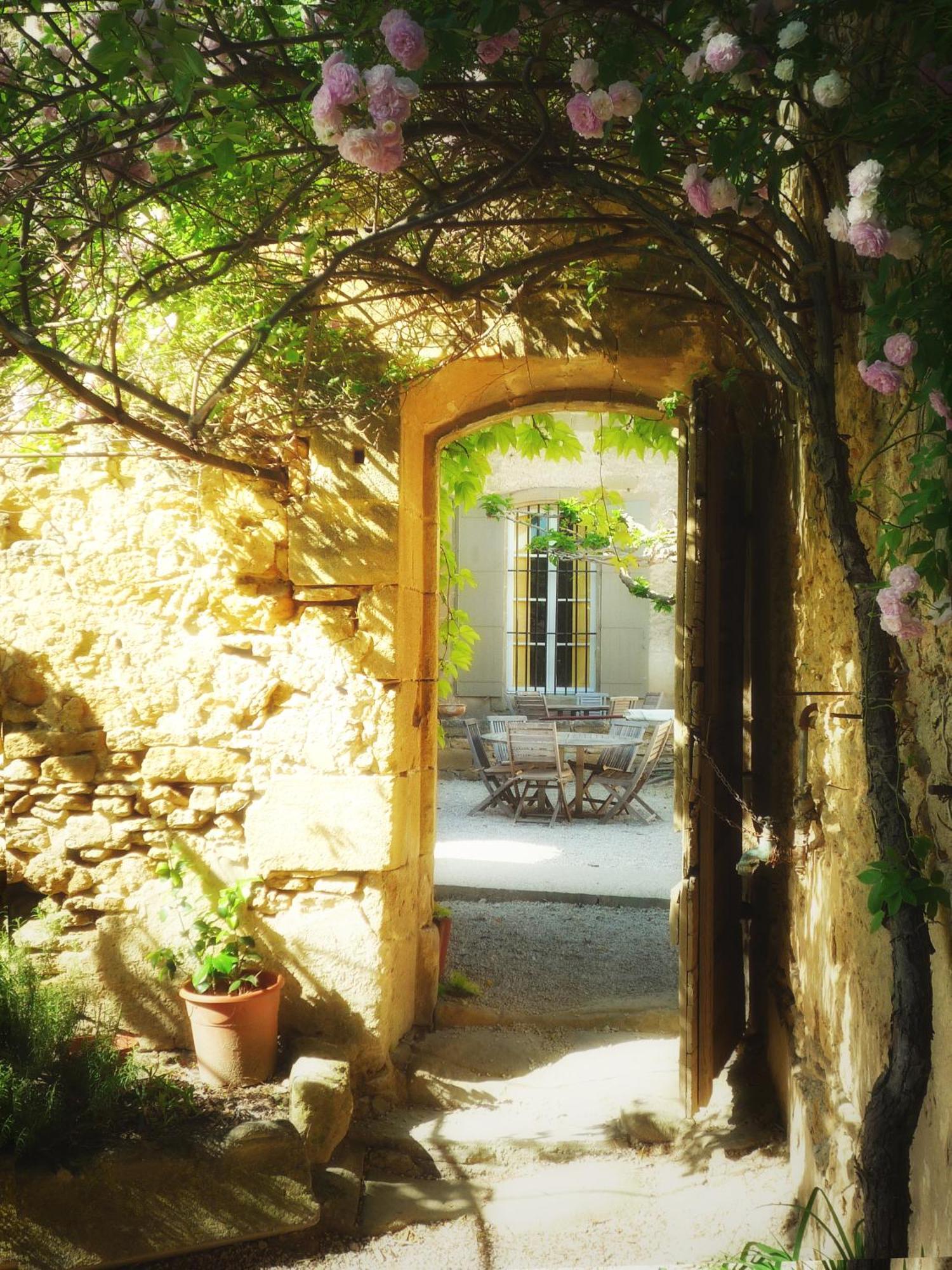 Domaine Des Escaunes Sernhac Exterior photo