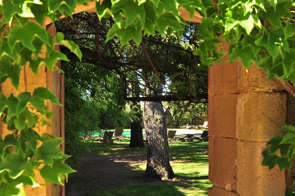 Domaine Des Escaunes Sernhac Exterior photo