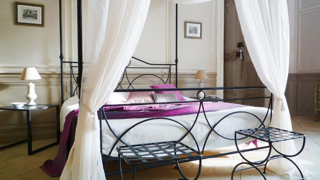 Domaine Des Escaunes Sernhac Room photo
